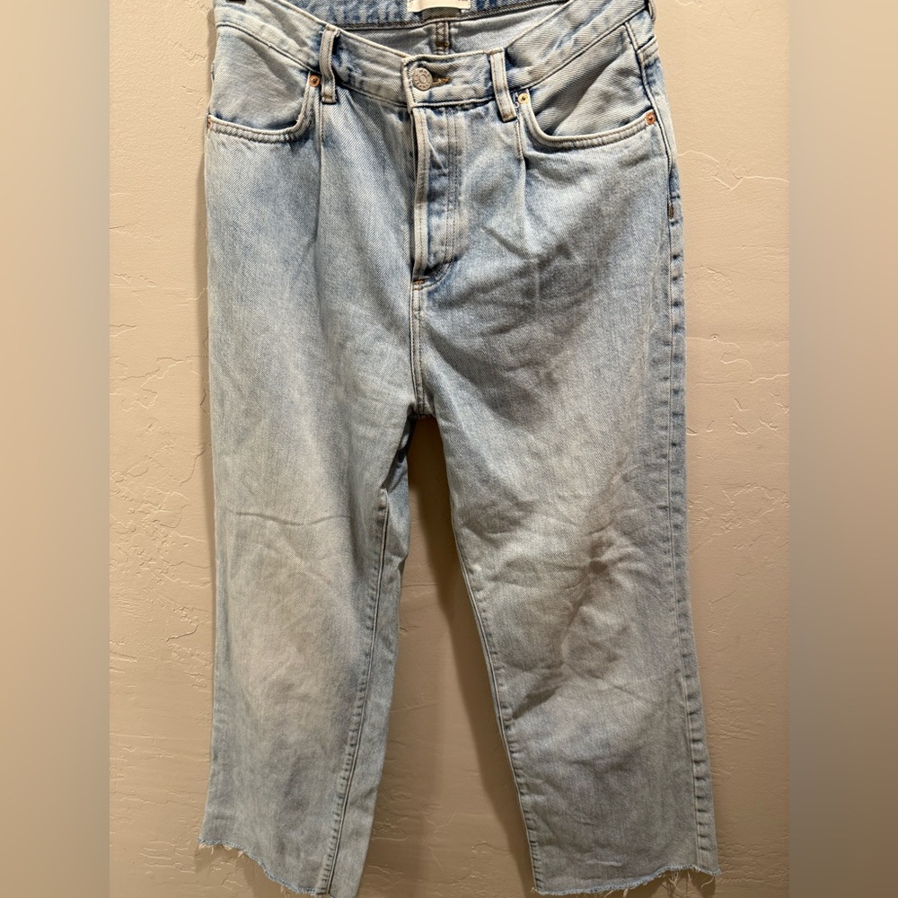 Mango Pleated Light Blue Cropped Jeans Frayed Hem size 28